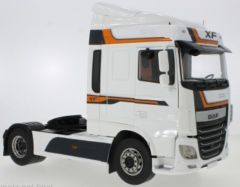 PRX30214 - Camion solo de 2016 couleur blanc - DAF XF Space Cab 4x2