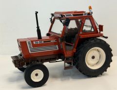 ROS30252 - Tracteur avec cabine super confort – Limité à 500 pièces – FIAT 70-90 2wd