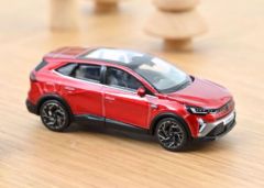 NOREV310971 - Voiture de 2024 couelur rouge - RENAULT Symbioz Esprit Alpine
