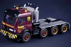 IMC32-0103 - Camion de couleur bordeaux HERMANN PAULE – MERCEDES NG 8x4