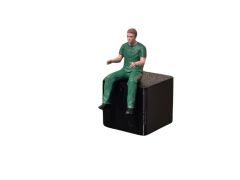 ATLAN32098_VERTF - Figurine en pantalon et t-shirt vert foncé - Chauffeur