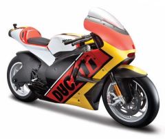 MST32226GE - Moto du Ducati World Cycle  couleur Allemagne - DUCATI Desmosedici 2011