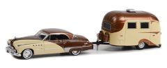 GREEN32260-A - Coffret sous blister de la série HITCH & TOW – BUICK Roadmaster Hardtop de 1949 avec caravane Airstream