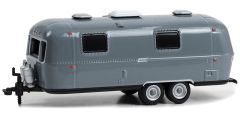 GREEN34140-D - Caravane de couleur gris sous blister de la série HITCHED HOMES – AIRSTREAM Double essieux Yacht Safari 1971