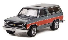 GREEN35230-D - Voiture sous blister de la série ALL-TERRAIN - CHEVROLET K5 blazer Lifted de 1990