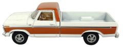 GREEN35310-D - Voiture sous blister de la série ALL-TERRAIN - FORD F-150 Ranger XLT de 1977 couleur blanche et orange