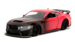 JAD35681 - Voiture de la série PINK SLIPS – FORD Mustang Dark Horse de 2024 couleur rose et noir