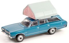 GREEN38010-B - Véhicule sous blister - PLYMOUTH Satellite station wagon THE GREAT OUTDOORS