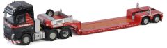 WSI410267 - Camion avec porte engins surbaissé aux couleurs MAMMOET - VOLVO FH4 6x4