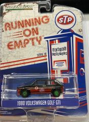 GREEN41140-DVERT - Voiture avec jantes vertes sous blister de la série RUNNING ON EMPTY – VW Golf GTI de 1980 STP