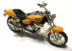 MMXMMAX419 - Moto de couleur Orange – HONDA Magna