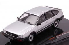 IXOCLC425N - Voiture de 1985 couleur grise – VW passat B2