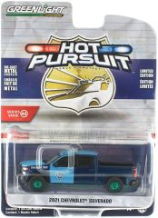 GREEN43000-EVERT - Voiture avec jantes vertes sous blister de la série HOT PURSUIT - CHEVROLET Silverado de 2021 Massachusetts State Police