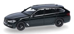 HER430708-004 - Voiture couleur vert métallisé - BMW 5 Touring G31