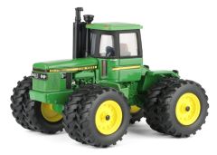 ERT45998 - Tracteur avec roues jumelées - Prestige Collection - JOHN DEERE 8450