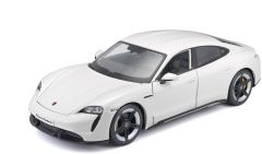 BUR21098W - Voiture de couleur blanche - PORSCHE Taycan
