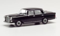 HER420457 - Voiture berline de couleur noire – MERCEDES 200