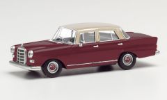 HER430739 - Voiture berline de couleur rouge et crème – MERCEDES 200