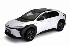 SUN5651 - Voiture de 2022 couleur blanche - TOYOTA BZ4X