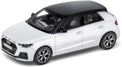 SPA5011801031 - Voiture de couleur blanche – AUDI A1 sportback