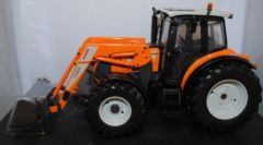 UH7269 - Tracteur CLAAS Arion 430 version communal équipé du chargeur FL120 édité à 1000 unités