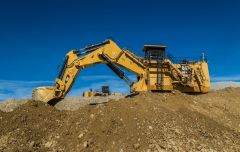 CCM6060 - Pelle CATERPILLAR 6060 sur chenilles