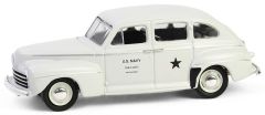 GREEN61050-C - Véhicule sous blister de la série BATTALION 64 - FORD Fordor Super Deluxe 1946 U.S. Navy staff car