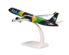 HER613682 - Avion - AIRBUS A321neo Azul Brazilian Airlines Brazilian Flag Livery