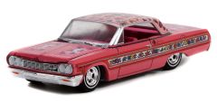 GREEN63010-A - Voiture rose sous blister de la série CALIFORNIA LOWRIDERS - CHEVROLET Impala 1964