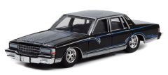 GREEN63010-D - Voiture noire sous blister de la série CALIFORNIA LOWRIDERS - CHEVROLET Caprice 1987
