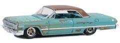 GREEN63040-B - Voiture sous blister de la série CALIFORNIA LOWRIDERS - CHEVROLET Impala 1963 patiné