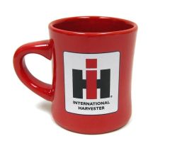 6837 - Tasse en grès de couleur rouge – IH