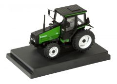 UH4018 - Tracteur de couleur vert Valmet 705