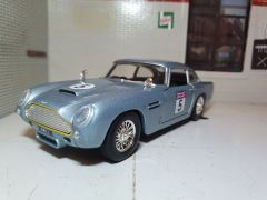 MMX73789BLEU - Voiture de couleur bleu - ASTON MARTIN DB5 #5