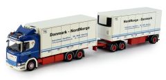 TEK75724 - Camion porteur avec remorque frigo aux couleurs INGVARDSEN SPEDITION - SCANIA R 6x4