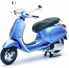 NEW57853B - Scooter de couleur bleu – VESPA 125 ETS