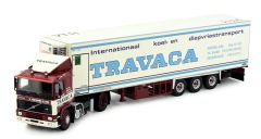 TEK83526 - Camion avec remorque frigorifique du transporteur TRAVACA - VOLVO F16 4x2