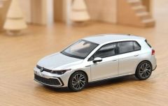 NOREV840139 - Voiture de 2020 couleur grise - VW Golf GTI