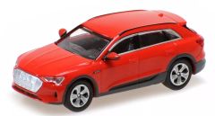 MNC870018224 - Voiture de 2020 couleur rouge - AUDI E-tron