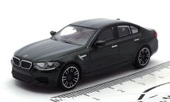 MNC870028007 - Voiture de 2018 couleur verte métallisé - BMW M5