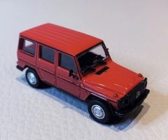 MNC870038001 - Voiture de 1979 couleur rouge - MERCEDES Class-G W460