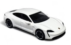 MNC870068400 - Voiture de 2019 couleur blanche - PORSCHE Taycan Turbo S