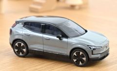 NOREV870070 - Voiture de 2024 couleur grise - VOLVO EX30
