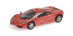MNC870133820 - Voiture de couleur rouge métallisé - McLAREN F1