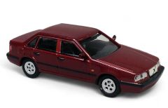 MNC870171100 - Voiture de 1994 couleur rouge - VOLVO 850 Saloon