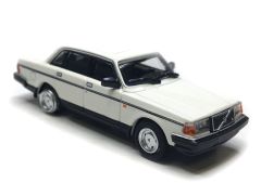 MNC870171401 - Voiture de 1986 couleur blanche - VOLVO 240 GL