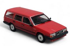 MNC870171711 - Voiture break de 1986 couleur rouge - VOLVO 740 GL