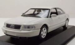 MXC940018801 - Voiture de 1999 couleur blanche - AUDI A8