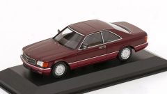 MXC940035124 - Voiture de 1980 couleur rouge - MERCEDES 560 SEC