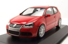 MXC940054500 - Voiture de 2005 couleur rouge - VW Golf V R32